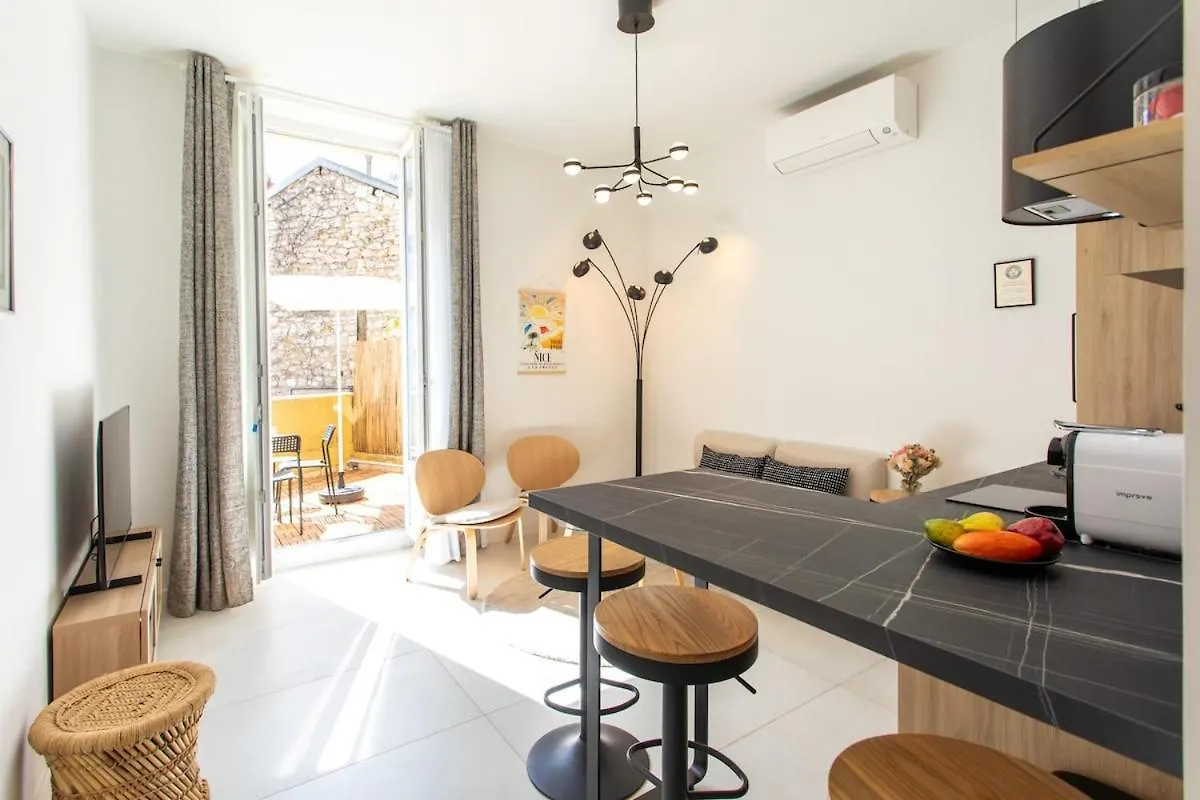 Apartment #35 Suite Carlone 5Min From The Beach Ac & Terrace Nice